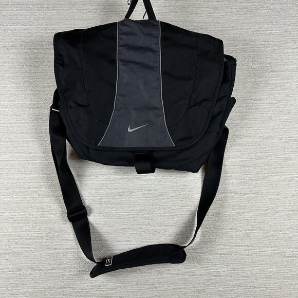 Nike vintage y2k laptop messenger bag fits 15" laptop travel flap crossbody